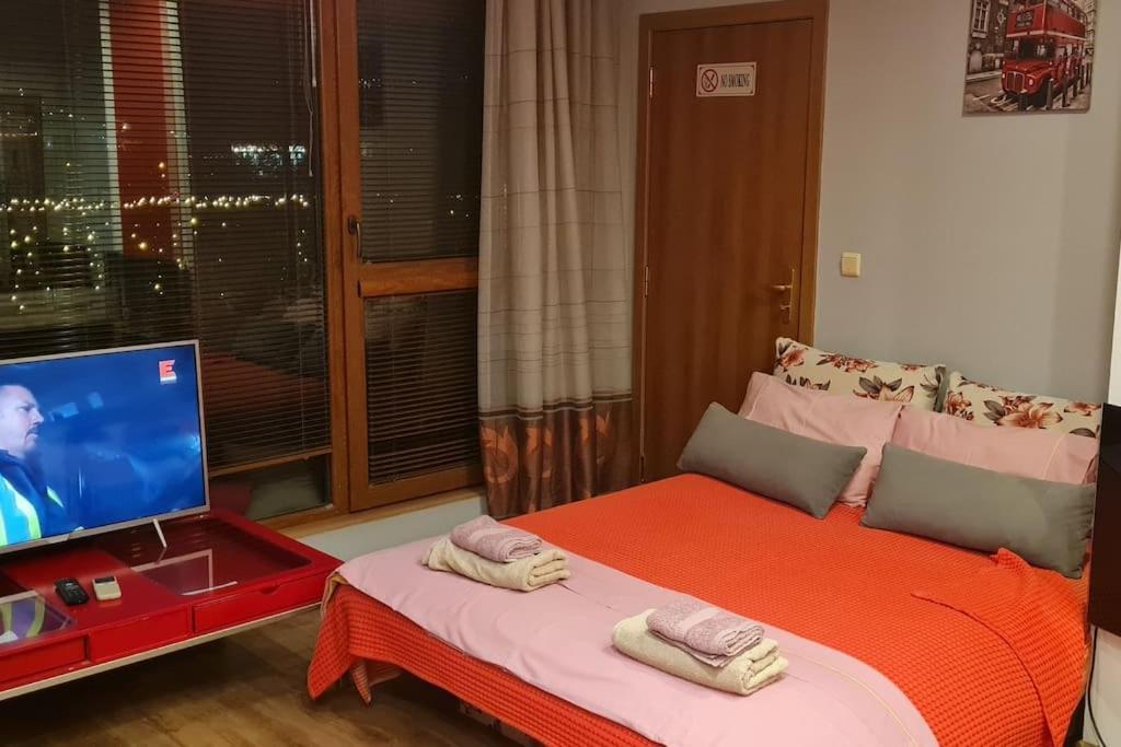 Unique Studio- Great Balcony And View! Parking Possibility! Veliko Tarnovo Ngoại thất bức ảnh