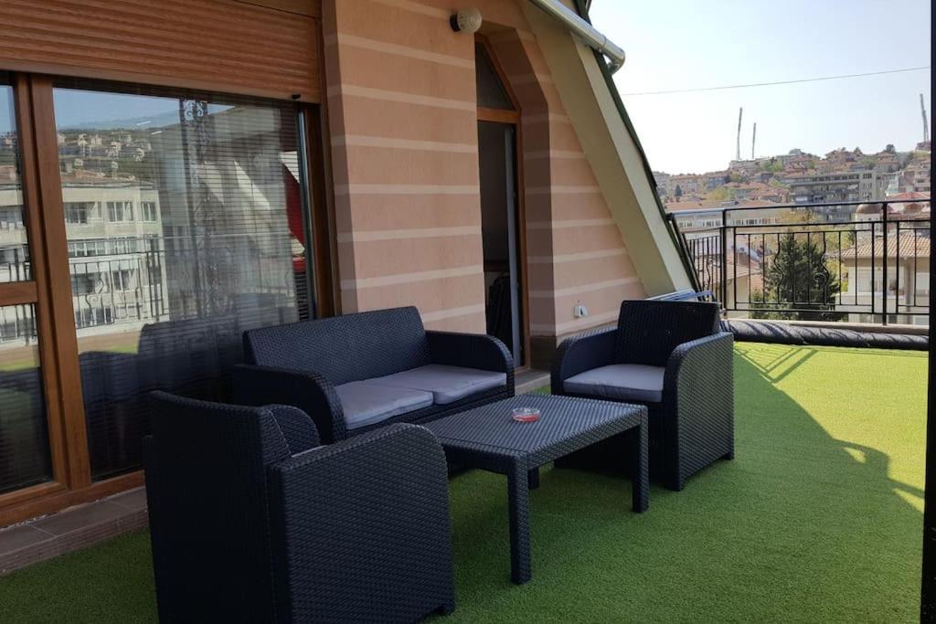 Unique Studio- Great Balcony And View! Parking Possibility! Veliko Tarnovo Ngoại thất bức ảnh