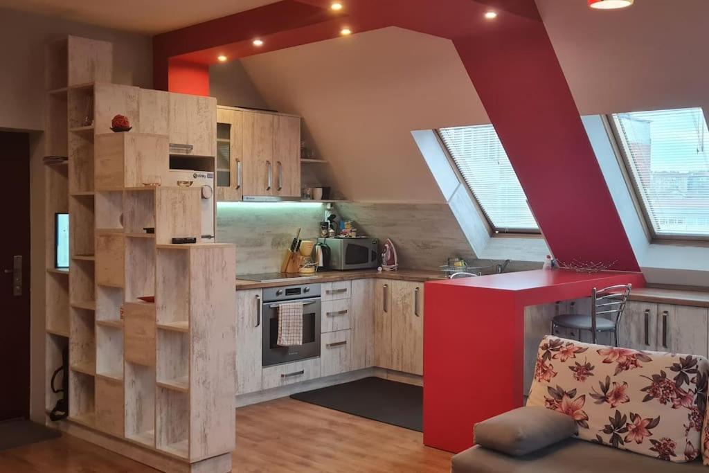 Unique Studio- Great Balcony And View! Parking Possibility! Veliko Tarnovo Ngoại thất bức ảnh
