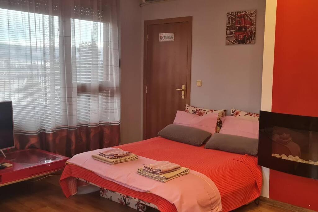 Unique Studio- Great Balcony And View! Parking Possibility! Veliko Tarnovo Ngoại thất bức ảnh