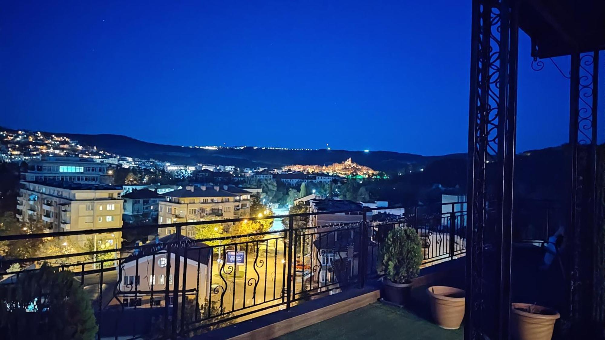Unique Studio- Great Balcony And View! Parking Possibility! Veliko Tarnovo Ngoại thất bức ảnh